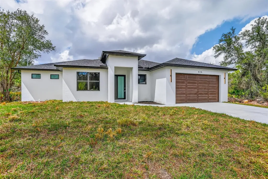425 Ellington Street Port Charlotte FL 33953