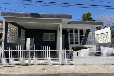 Carolina PR 00983
