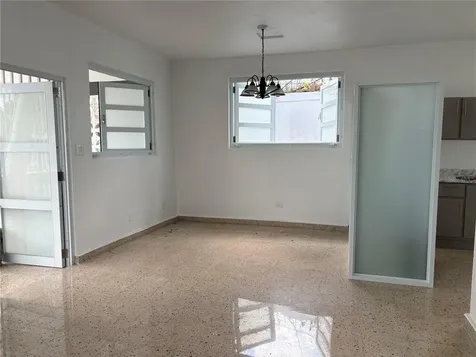 Carolina PR 00983