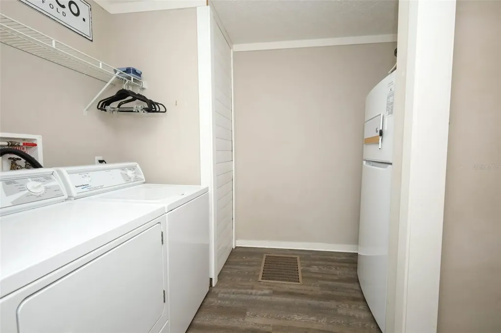 2269 Mullet Lake Park Road Geneva FL 32732