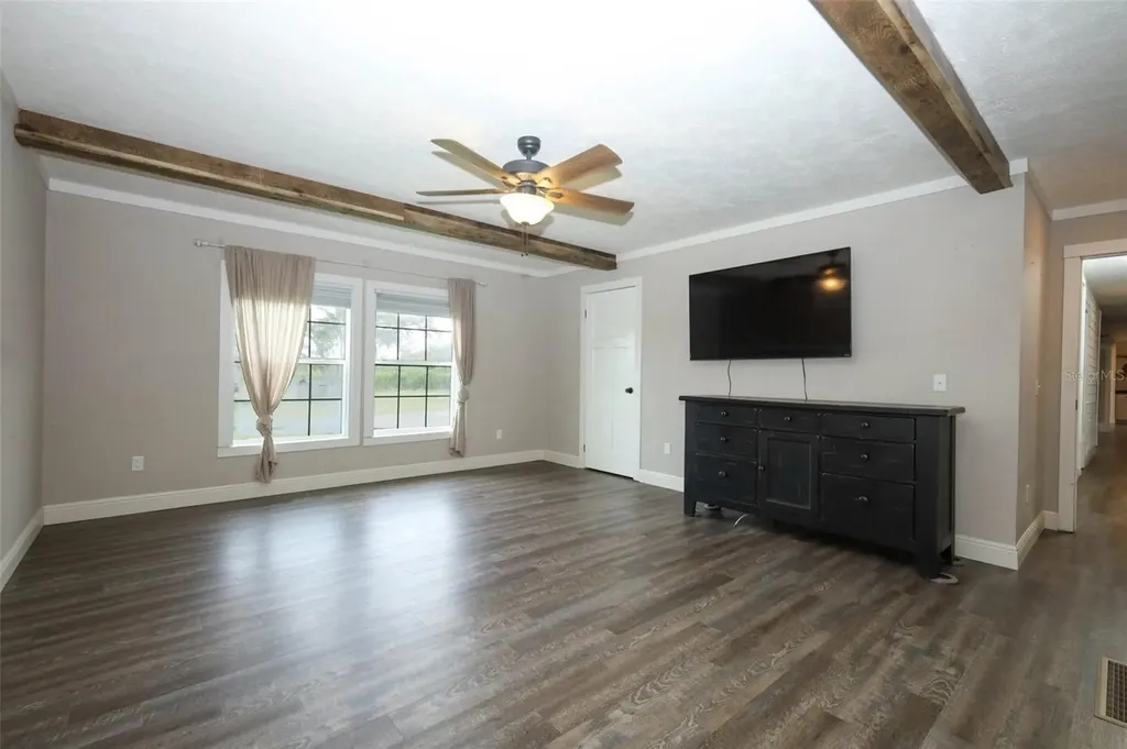2269 Mullet Lake Park Road Geneva FL 32732
