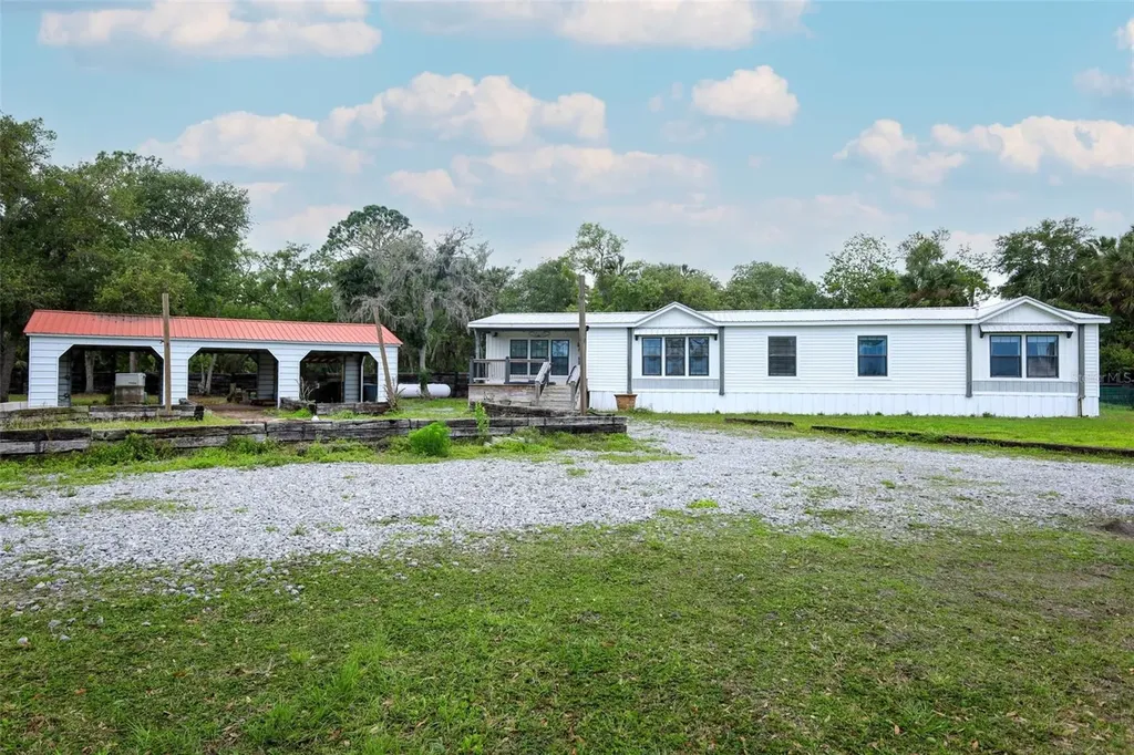 2269 Mullet Lake Park Road Geneva FL 32732
