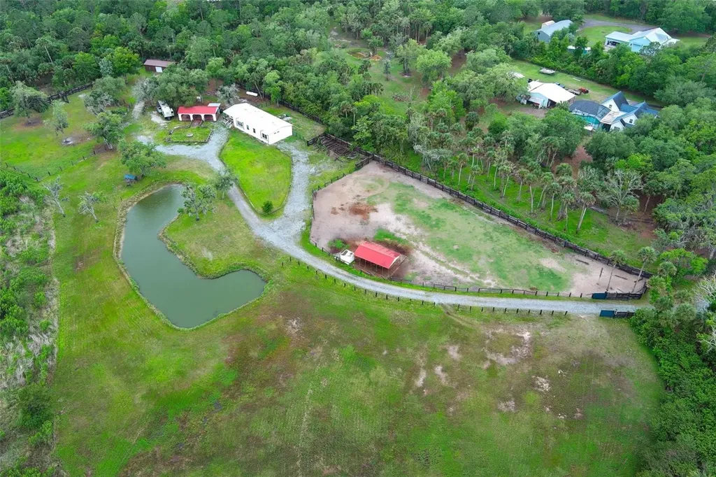 2269 Mullet Lake Park Road Geneva FL 32732