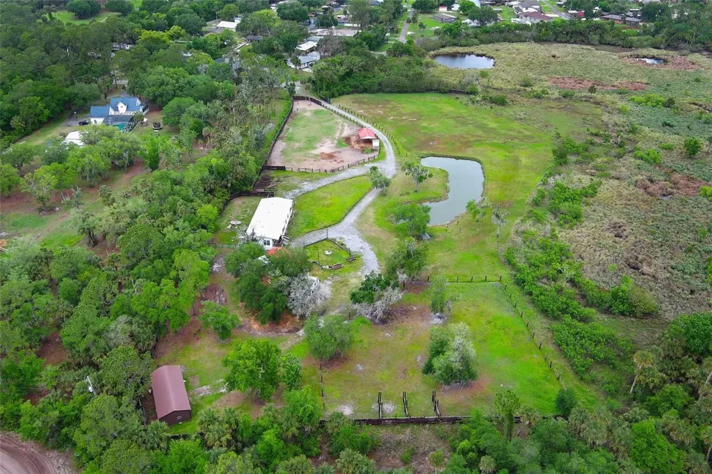 2269 Mullet Lake Park Road Geneva FL 32732