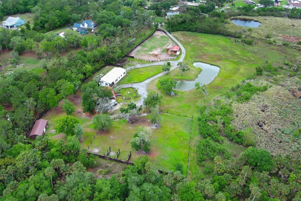 2269 Mullet Lake Park Road Geneva FL 32732