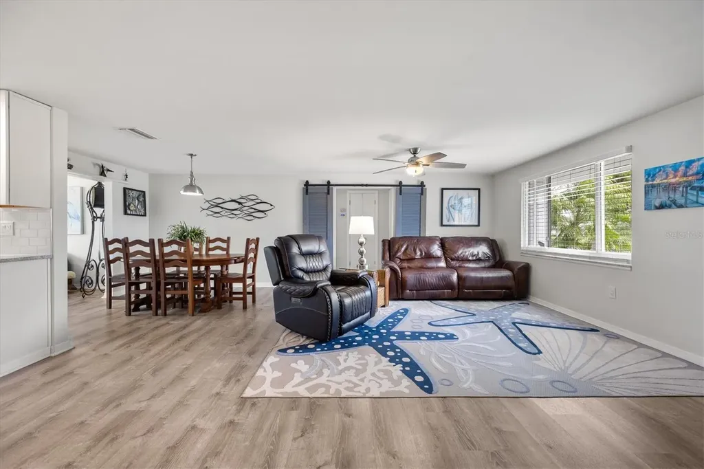 35 Oakwood Drive N Englewood FL 34223
