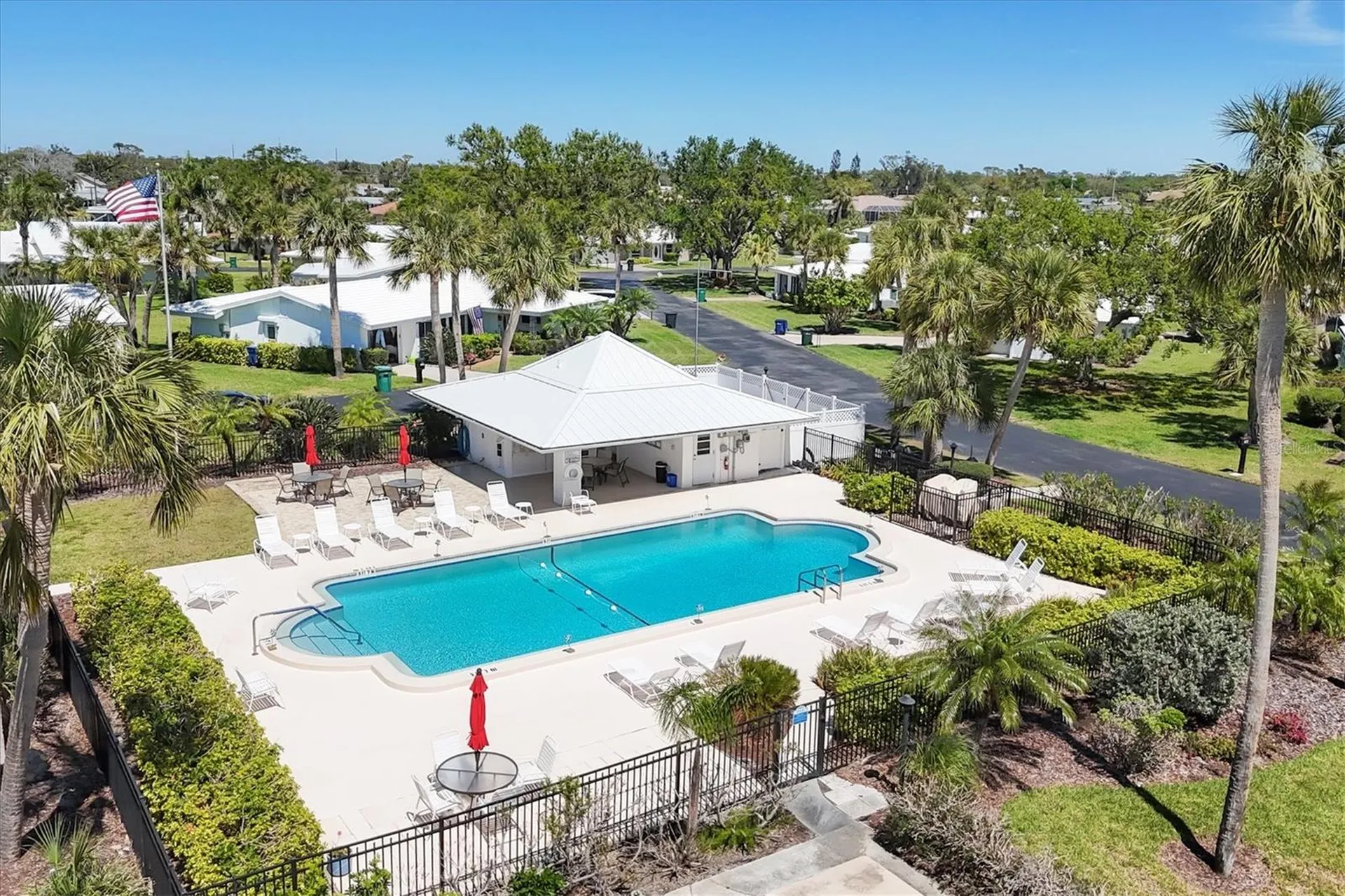 35 Oakwood Drive N Englewood FL 34223