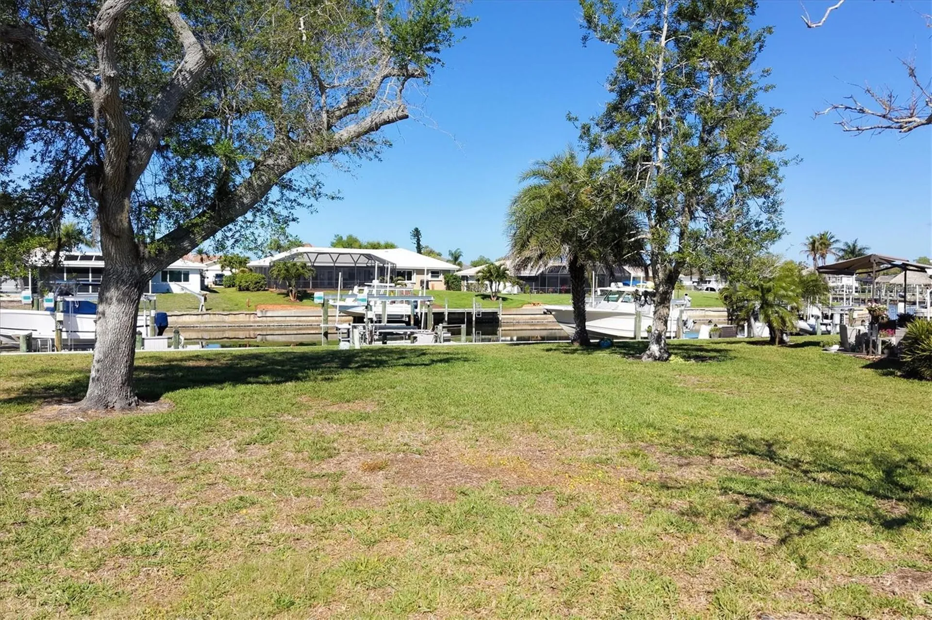 35 Oakwood Drive N Englewood FL 34223