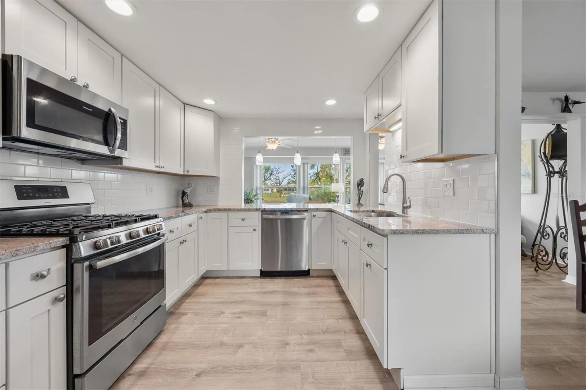 35 Oakwood Drive N Englewood FL 34223