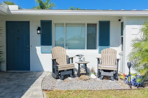 35 Oakwood Drive N Englewood FL 34223