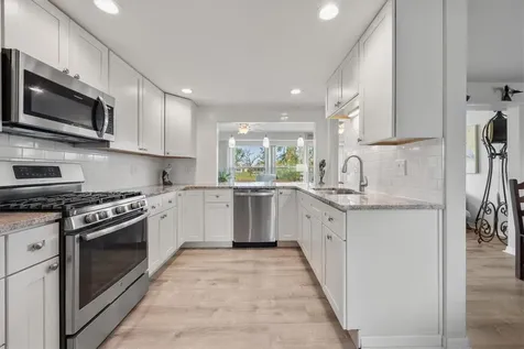 35 Oakwood Drive N Englewood FL 34223