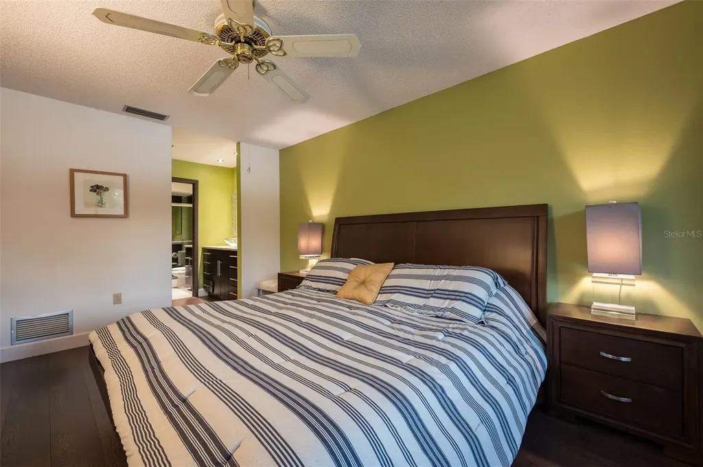 3195 Windrush Bourne Sarasota FL 34235