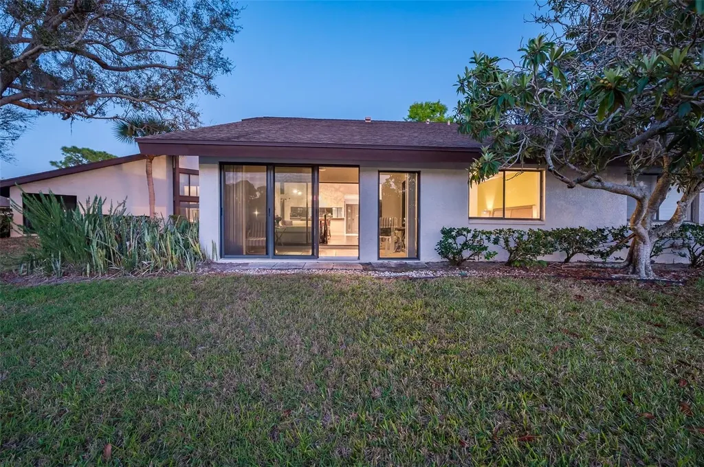3195 Windrush Bourne Sarasota FL 34235
