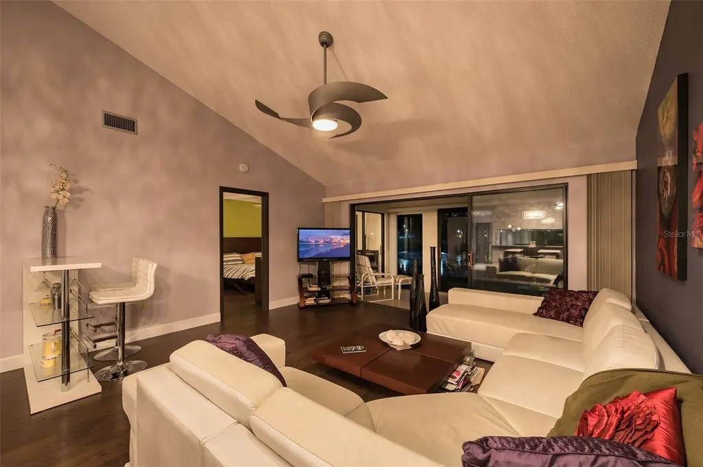 3195 Windrush Bourne Sarasota FL 34235