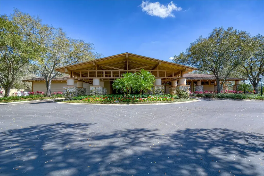 5910 Cherry Oak Drive Valrico FL 33596