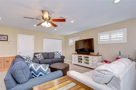 5910 Cherry Oak Drive Valrico FL 33596