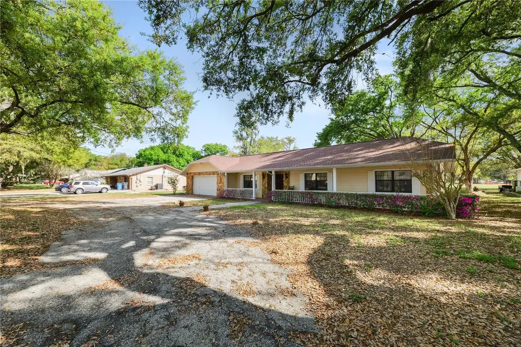 5113 Moll Acres Drive Plant City FL 33566