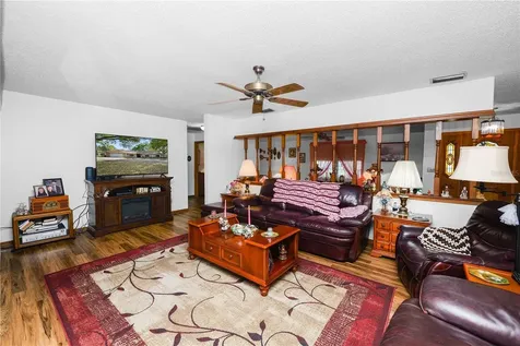 5113 Moll Acres Drive Plant City FL 33566