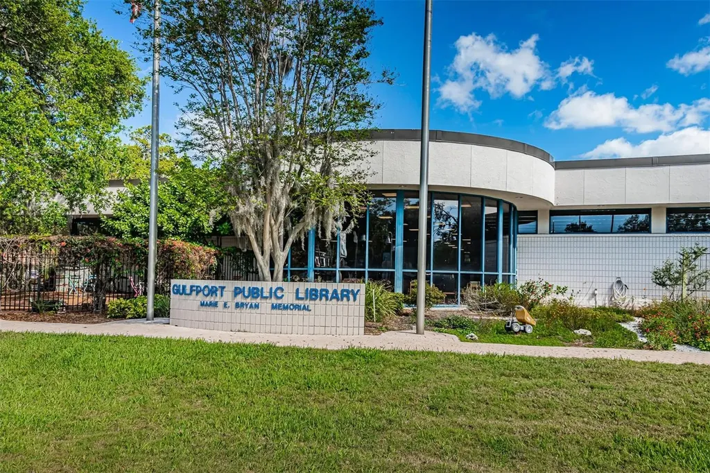 2850 59th Street S Gulfport FL 33707