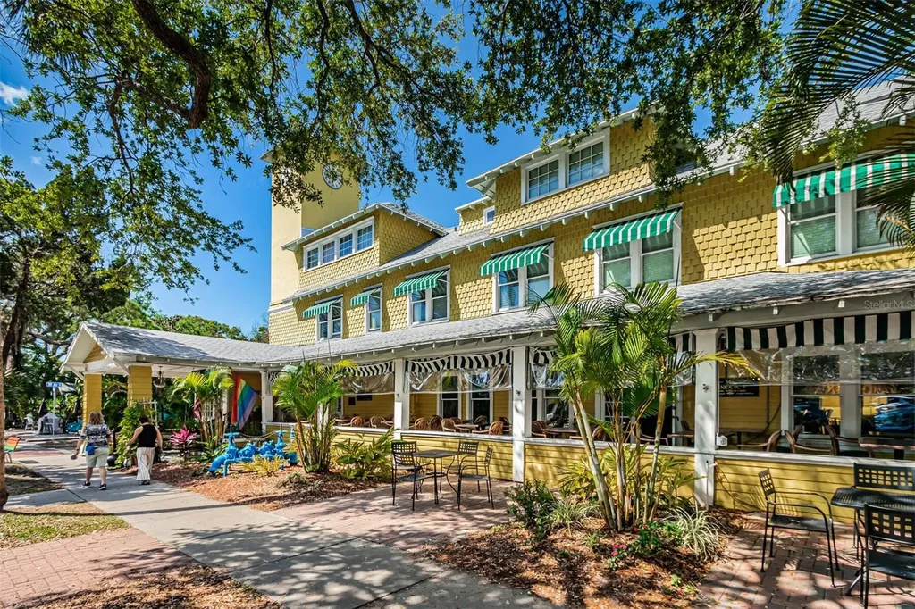 2850 59th Street S Gulfport FL 33707