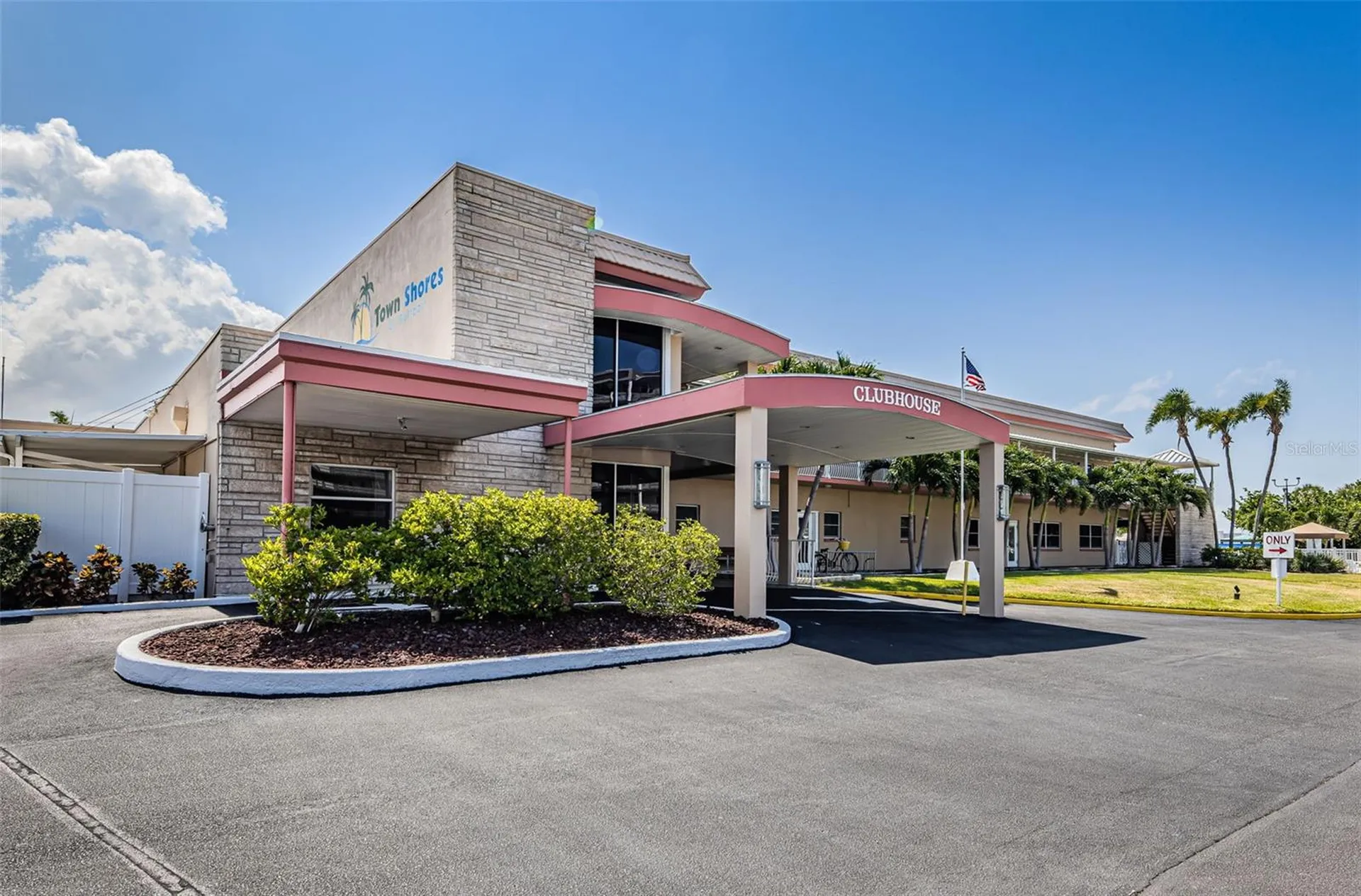 2850 59th Street S Gulfport FL 33707