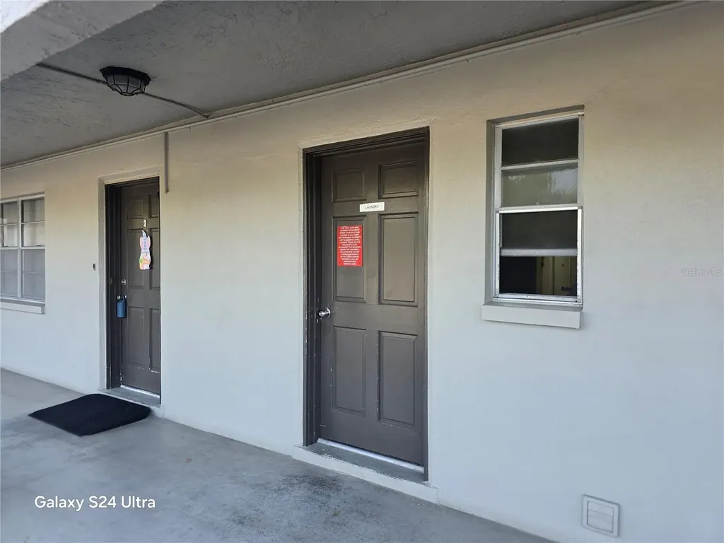 6044 22nd Avenue N St Petersburg FL 33710
