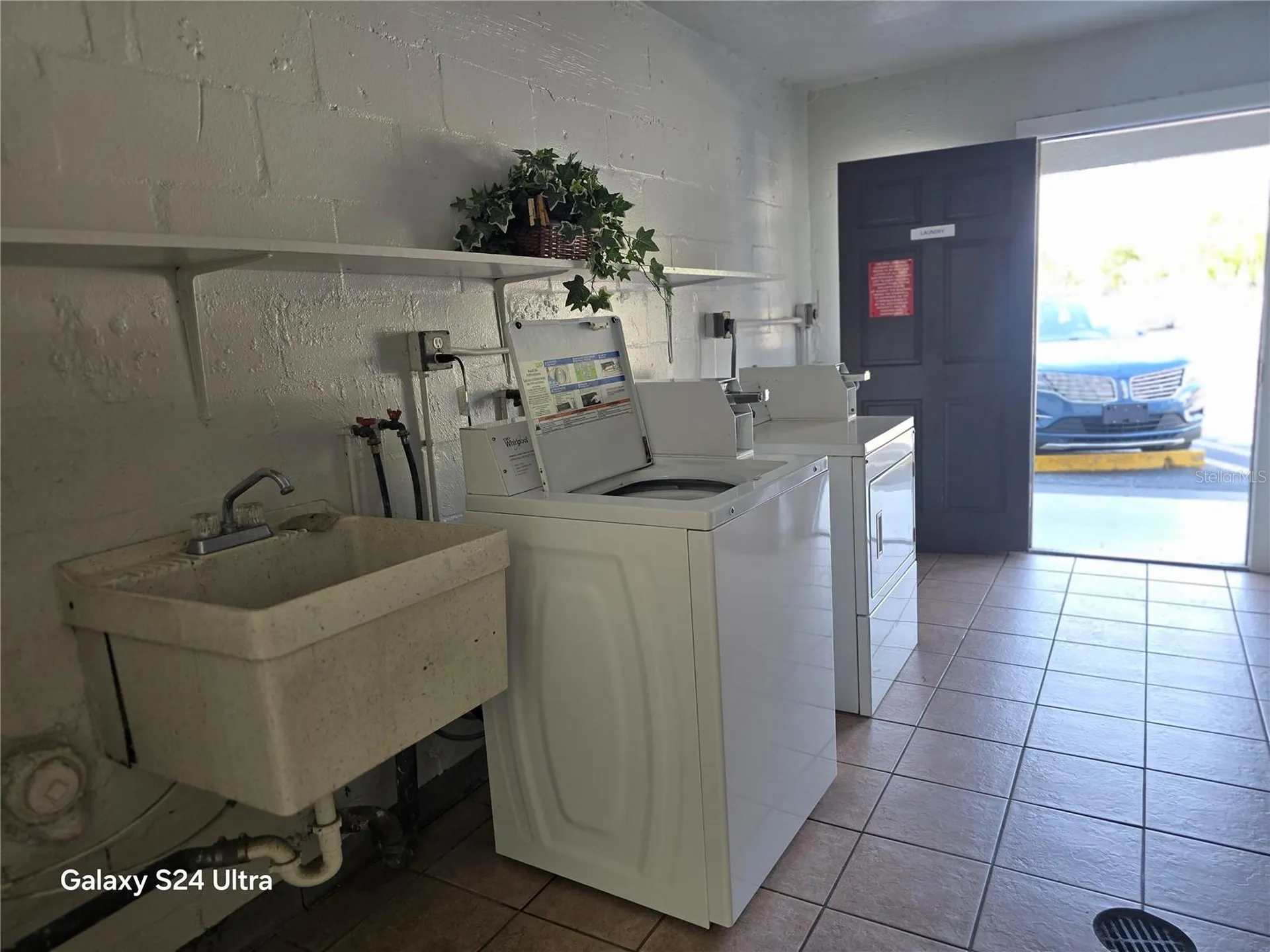6044 22nd Avenue N St Petersburg FL 33710