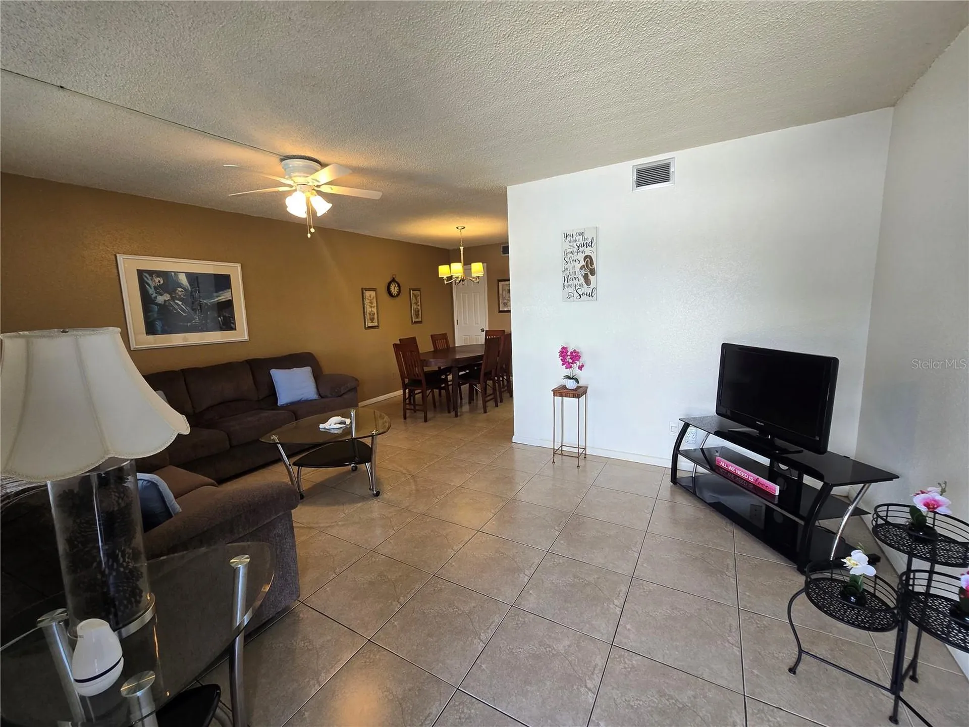 6044 22nd Avenue N St Petersburg FL 33710