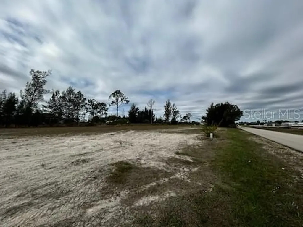 1826 NE 37th Street Cape Coral FL 33909