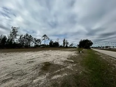 1826 NE 37th Street Cape Coral FL 33909