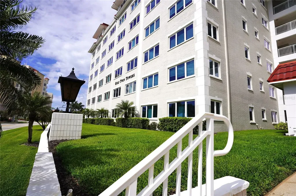 500 The Esplanade N Venice FL 34285