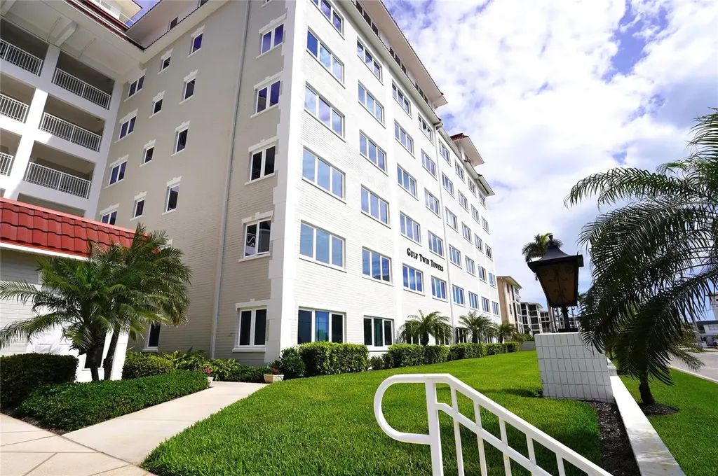 500 The Esplanade N Venice FL 34285