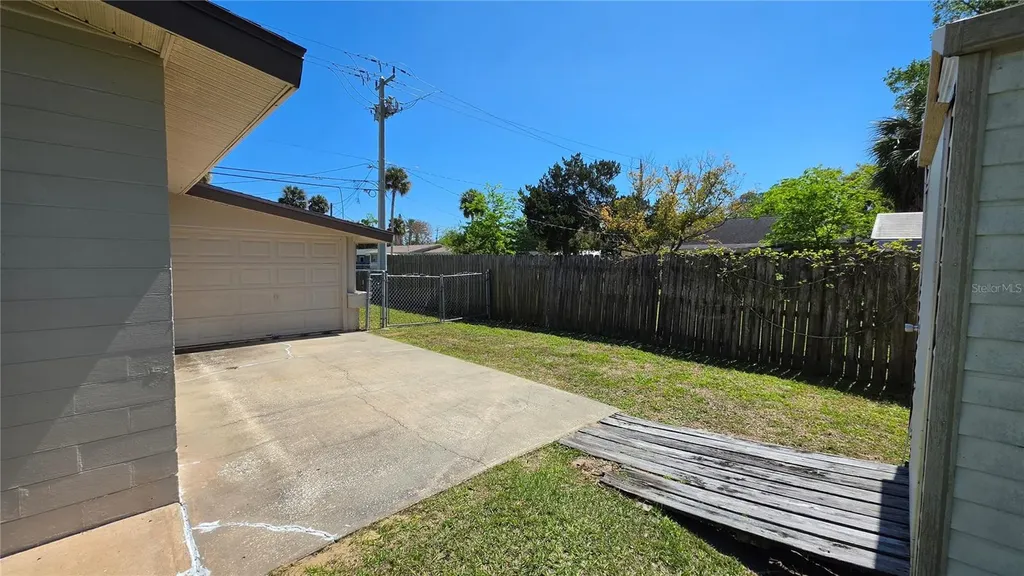 1950 Golfview Boulevard South Daytona FL 32119