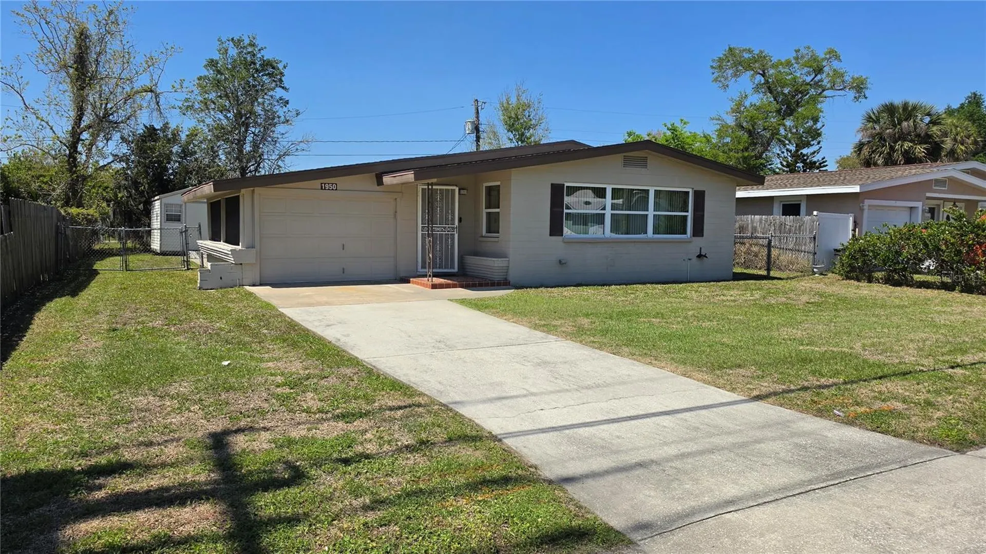 1950 Golfview Boulevard South Daytona FL 32119