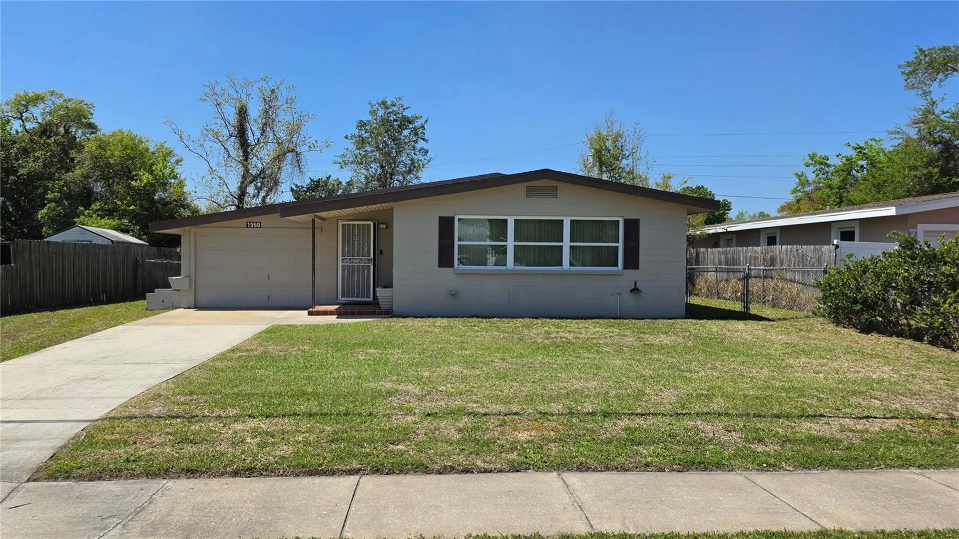 1950 Golfview Boulevard South Daytona FL 32119
