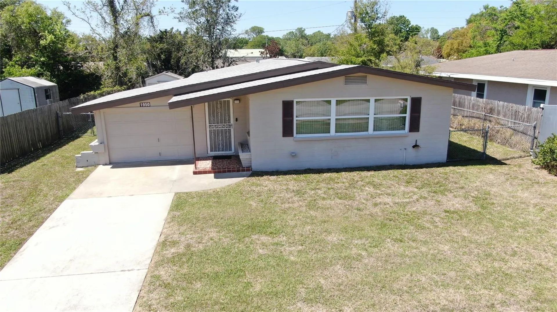 1950 Golfview Boulevard South Daytona FL 32119