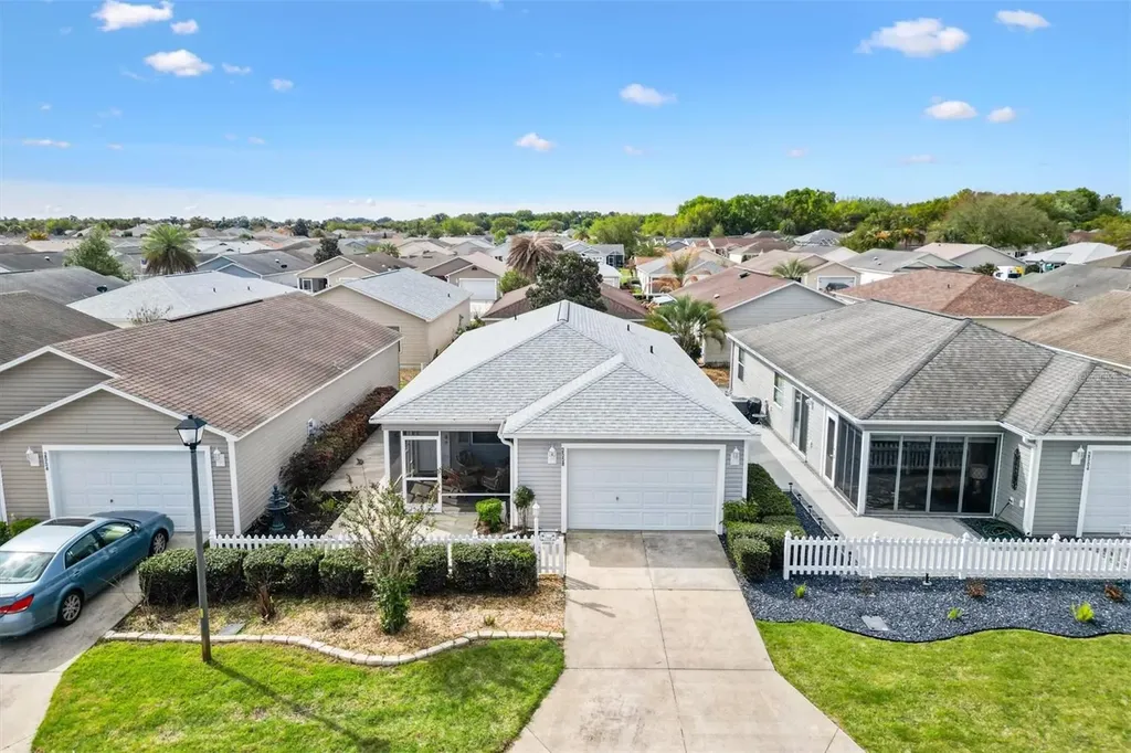 2558 Carrington Court The Villages FL 32162