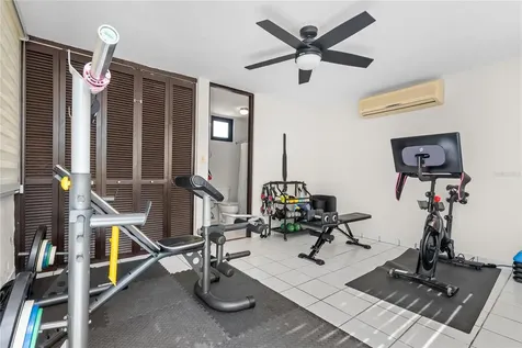 D Condor Guaynabo PR 00969