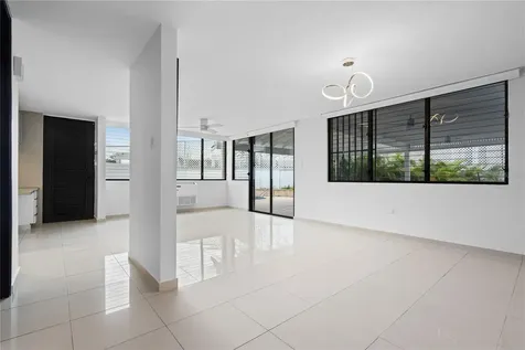D Condor Guaynabo PR 00969