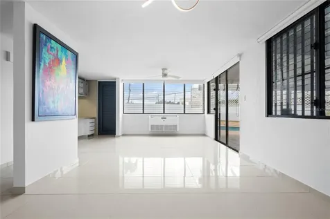 D Condor Guaynabo PR 00969