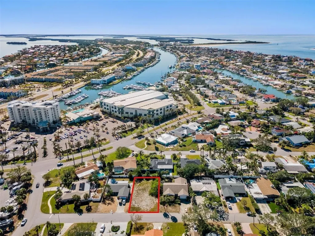 164 2nd Street W St Petersburg FL 33715