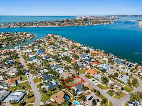 164 2nd Street W St Petersburg FL 33715