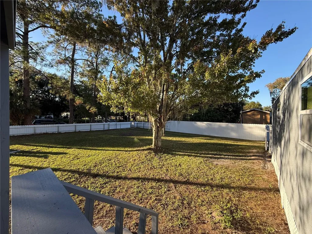 1605 8th Street Orlando FL 32820