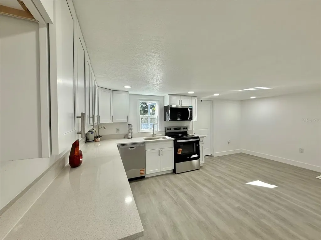 1605 8th Street Orlando FL 32820
