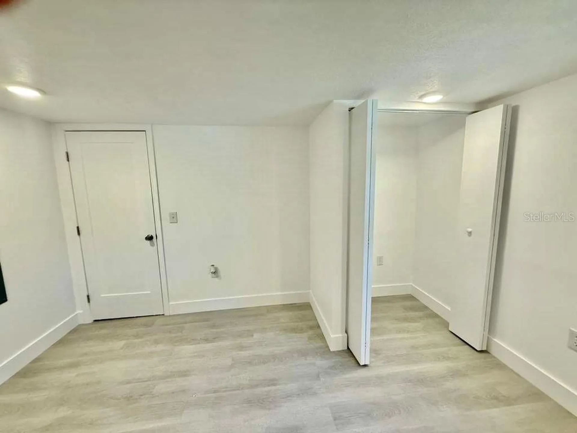 1605 8th Street Orlando FL 32820
