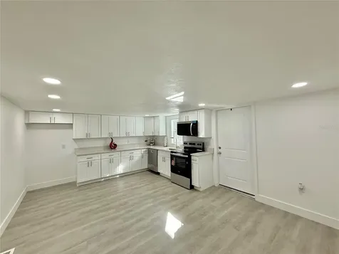 1605 8th Street Orlando FL 32820