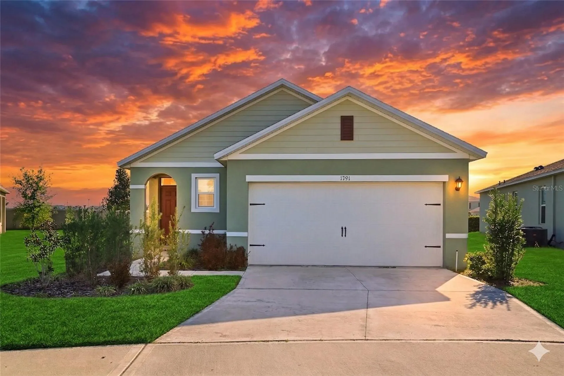 1791 Post Oak Drive Davenport FL 33837
