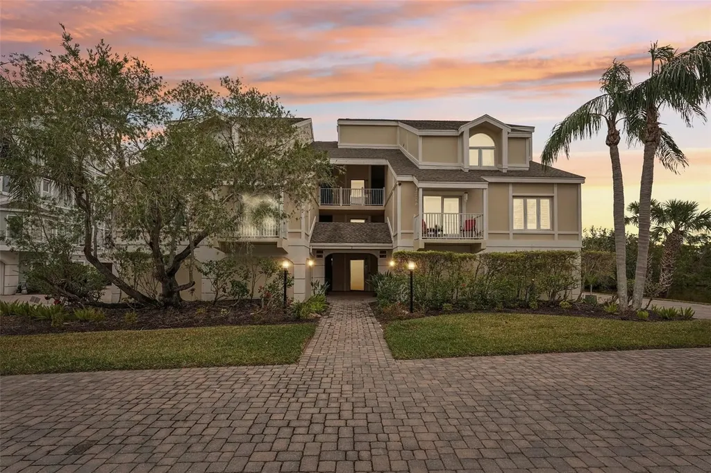 120 Tidy Island Boulevard Bradenton FL 34210