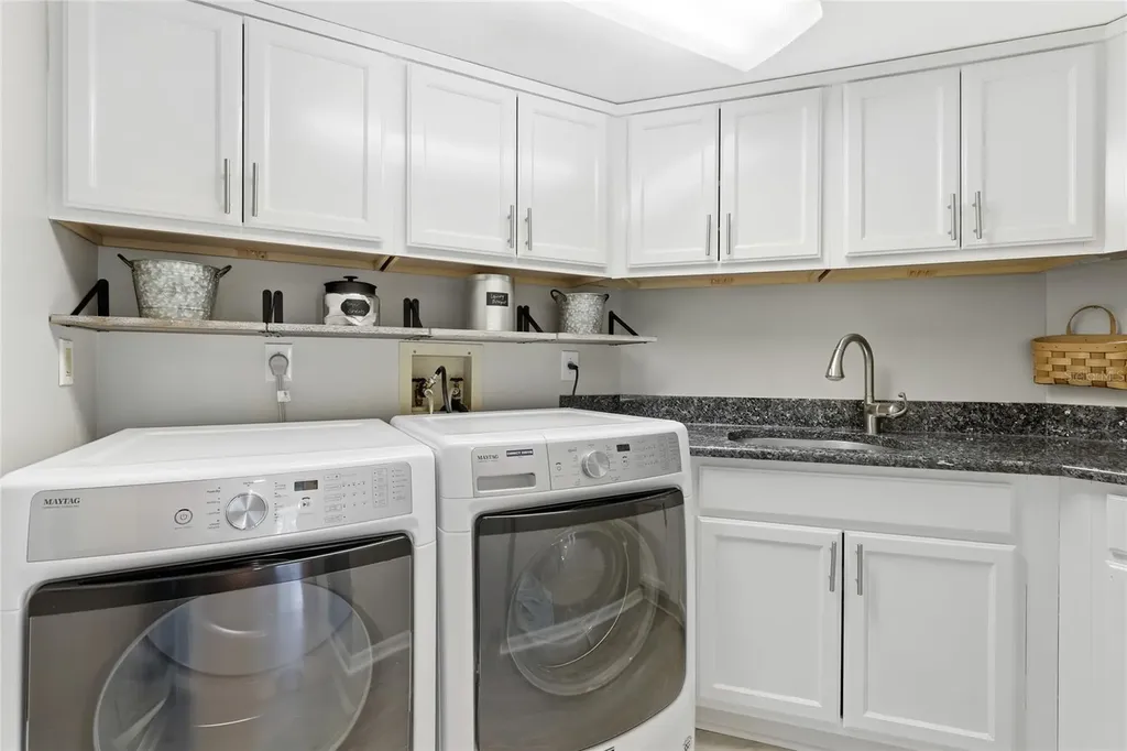 120 Tidy Island Boulevard Bradenton FL 34210