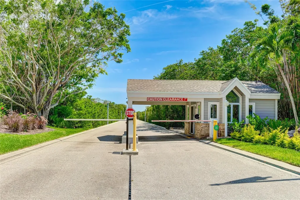 120 Tidy Island Boulevard Bradenton FL 34210